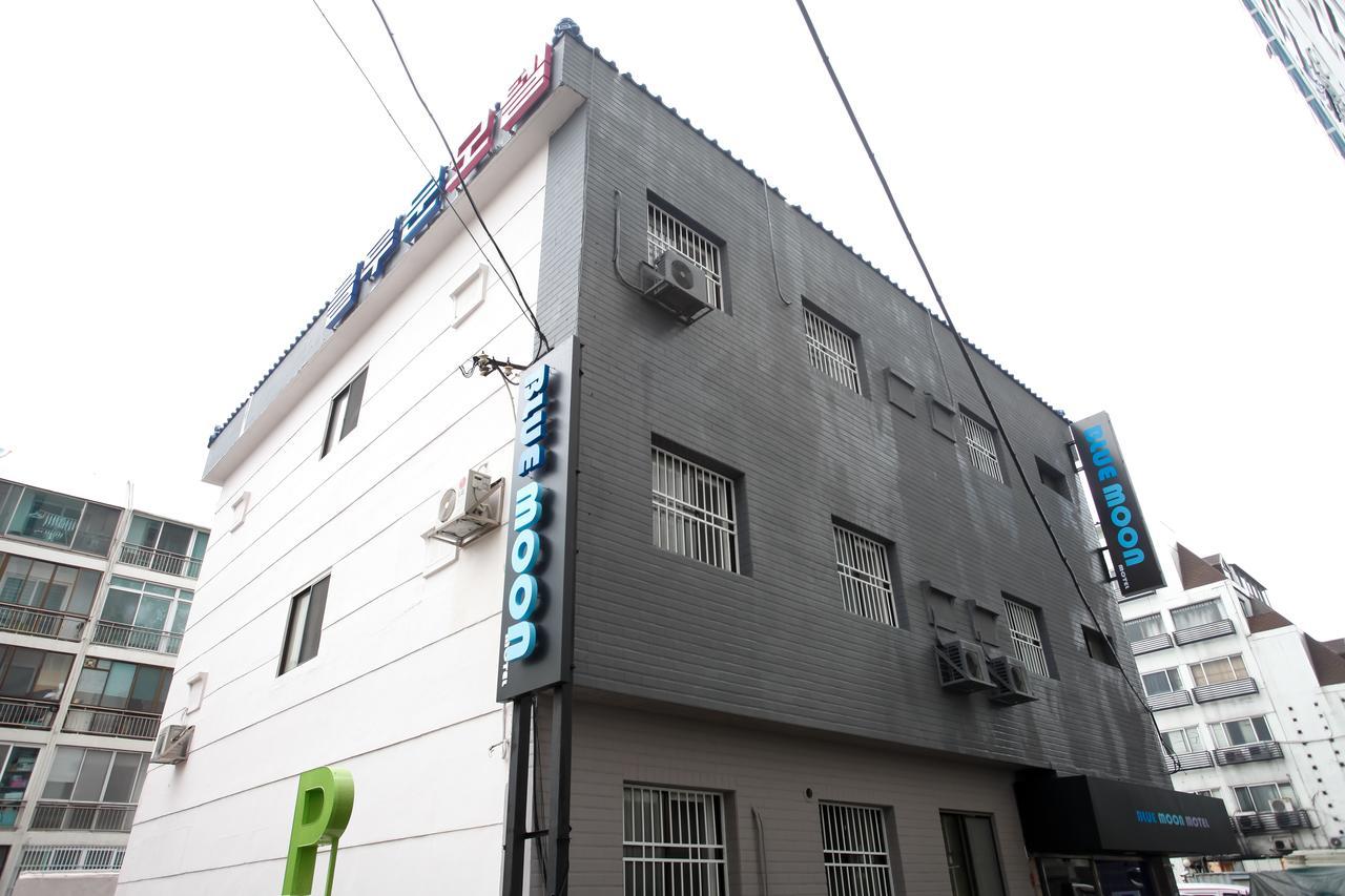 Gwangan Blue Moon Motel Busan Bagian luar foto